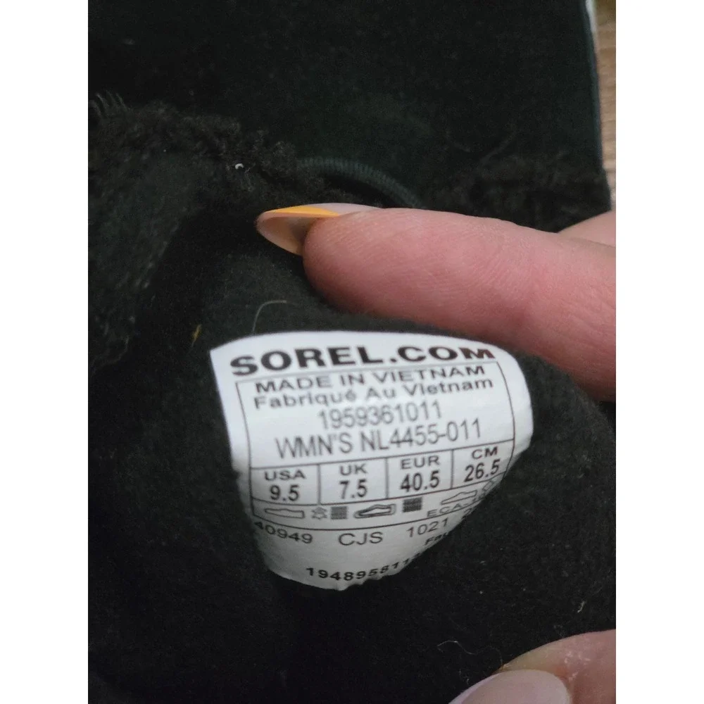 Sorel Explorer II Joan Black Sherpa Snow Weather boot Cozy Warm Chunky 9.5 Gorp